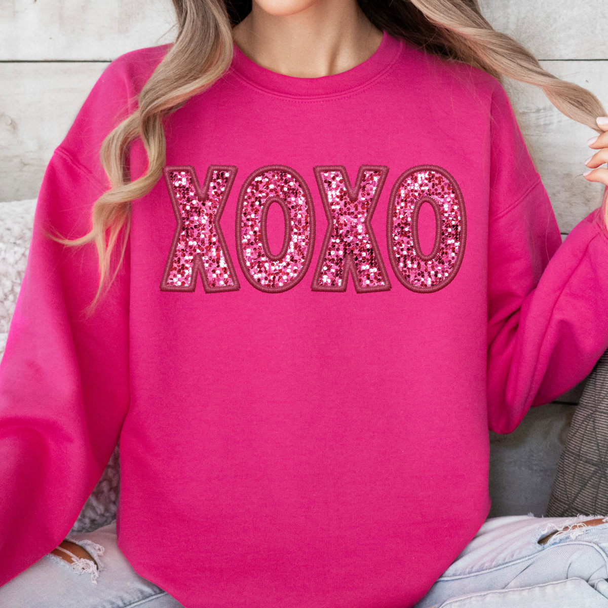 XOXO Faux Glitter Valentines Day  GILDAN Crewneck